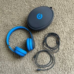 Beats by Dr. Dre Solo 2 On-Ear Wireless Headphones - Flash Blue